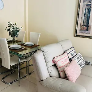Apartamento Flat On The Paseo Maritamo!, Estepona